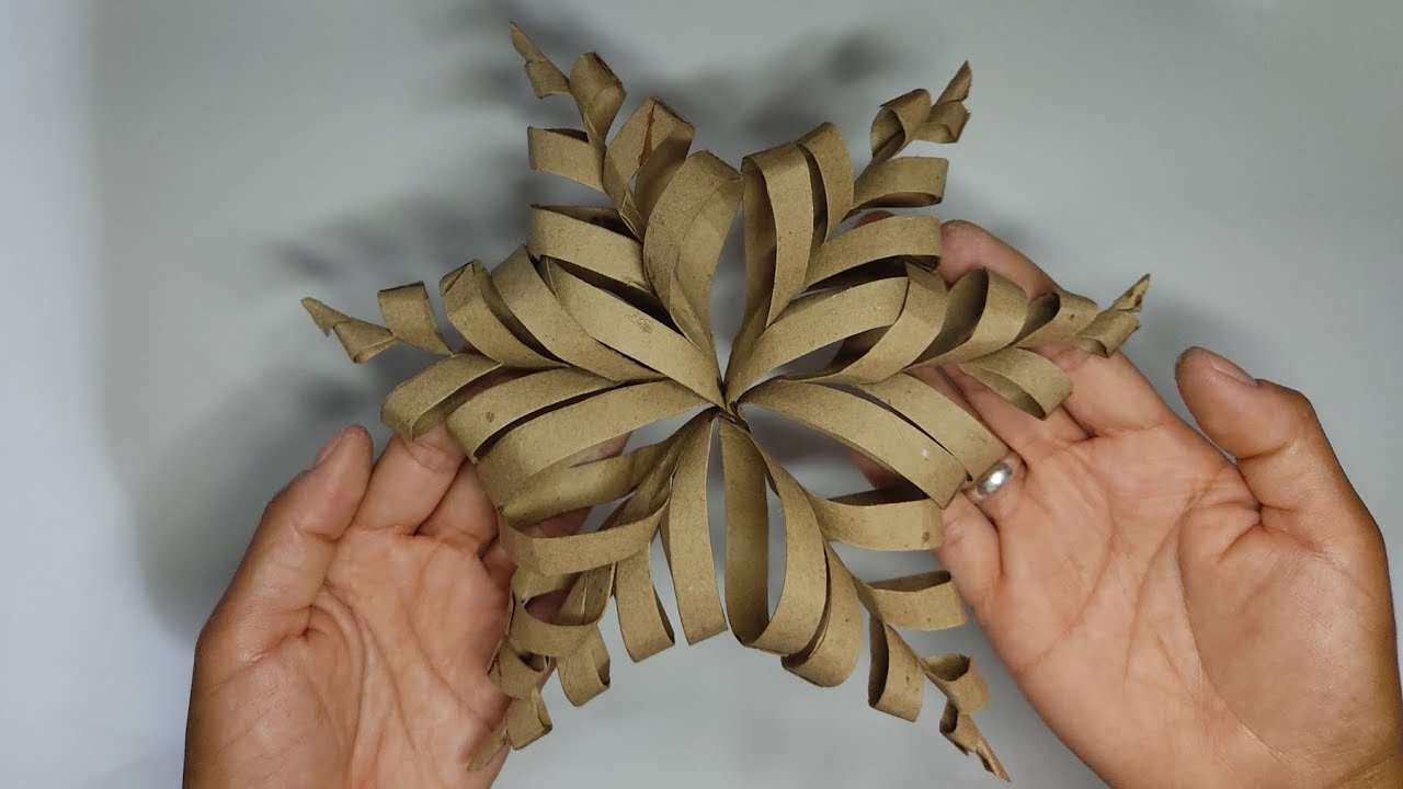 Estrela feita de rolo de papel higiênico/ Decoração para o Natal - YouTube