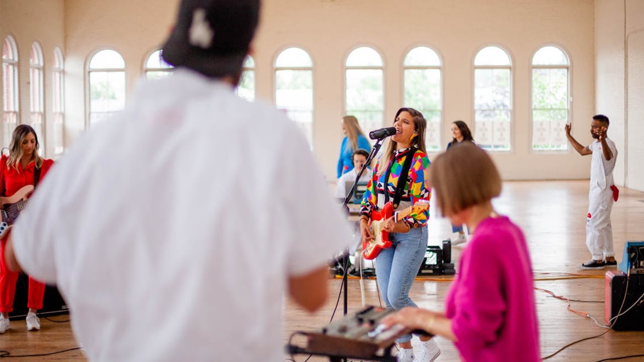 Hannah Glavor - Get it, Let it Go (Live at Yale Union)