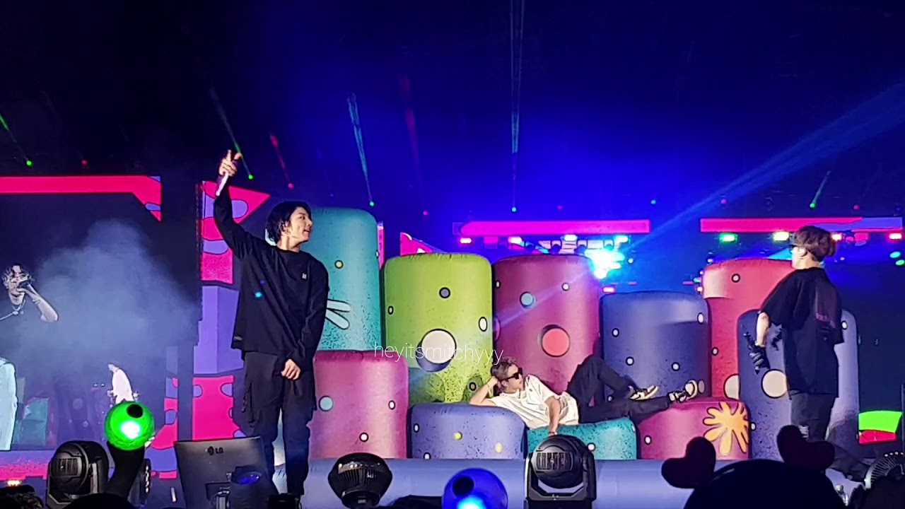 [FANCAM 11102019] - BTS WORLD TOUR 'LOVE YOURSELF: SPEAK YOURSELF' in RIYADH - ANPANMAN