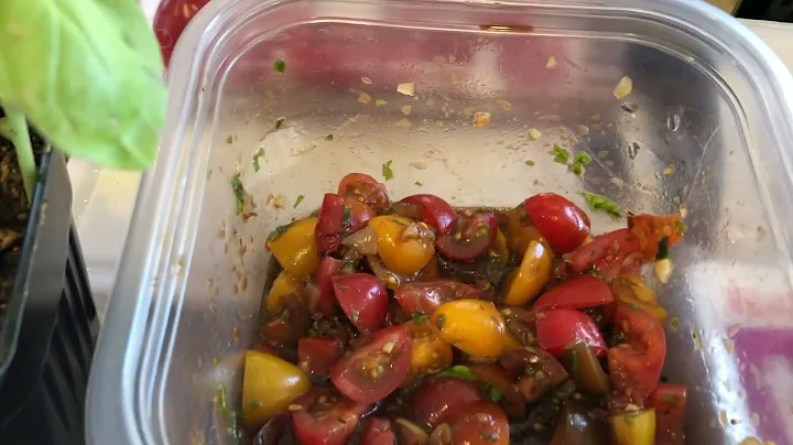 Go Red: Tomato salad | Teresa Dotson, RD