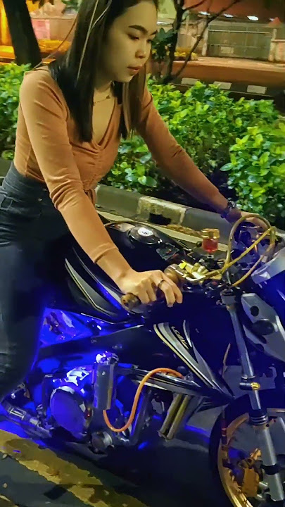Ladies cantik vijar  // Vixion jari-jari //