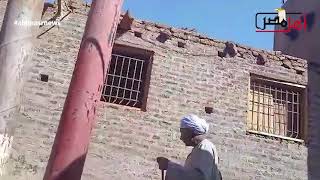 أهل مصر من أمام منزل الفتاتين التي عثر عليهما مذبوحيتين بجزيرة مطيرة في قنا
