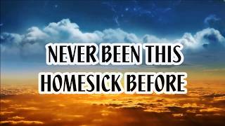 Miniatura de vídeo de "I NEVER BEEN THIS HOMESICK BEFORE w/ LYRICS by: JIMMY SWAGGART"