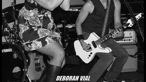 Deborah Vial - Everybody Knows