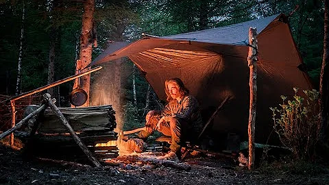 Bushcraft: Camp Build - Fireplace - Fence - Reflec...