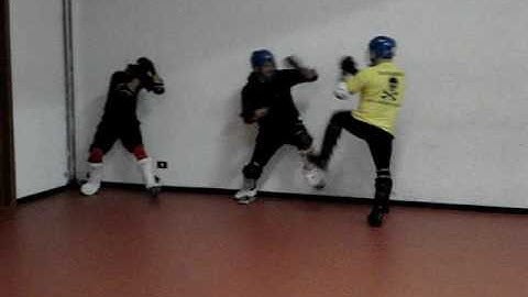 TOTAL FIGHTING SCHOOL  Video 2009 (Real Self Defence - Jeet Kune Do Concepts - Close Combat)