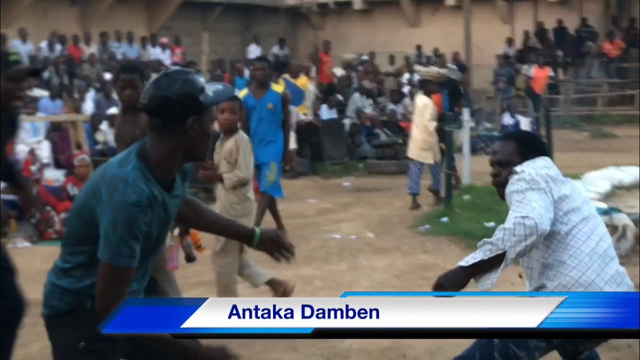 Horo,da kwarkwada,sunyi dambe,acikin riga,kowa yacika baki,za suyi damben ranar Asabar mai zuwa