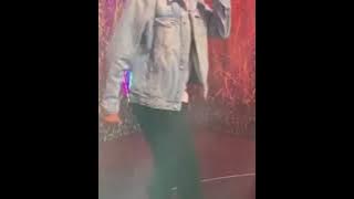 Mc Marks Cantando Fé no pobre Loko no show ( Mc Marks e Mc Robs fé no pobre Loko )