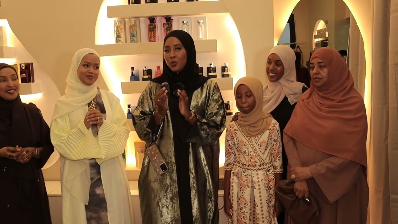 Gabdho qurbo-joog ah oo ganacsi casri ah ka hirgeliyay degmada Xamarweyne...see more