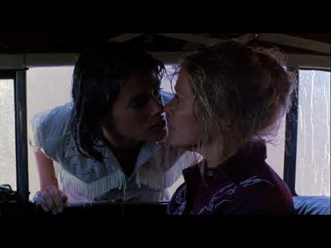 Desert Hearts - Kissing Scene - Vivian and Cay - YouTube