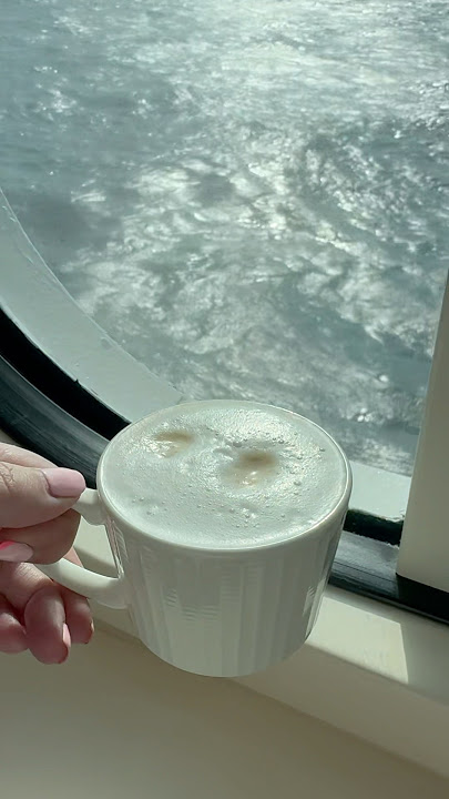 Kopi dengan pemandangan laut… kehidupan di kapal pesiar