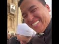 Olha quem já está pertinho do Papa. #irmamariajoana #papaLeaoXIV #feedvideos #feedviral #cafécomfé  
