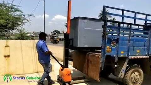 Self Loading Pallet Stacker to load and unload