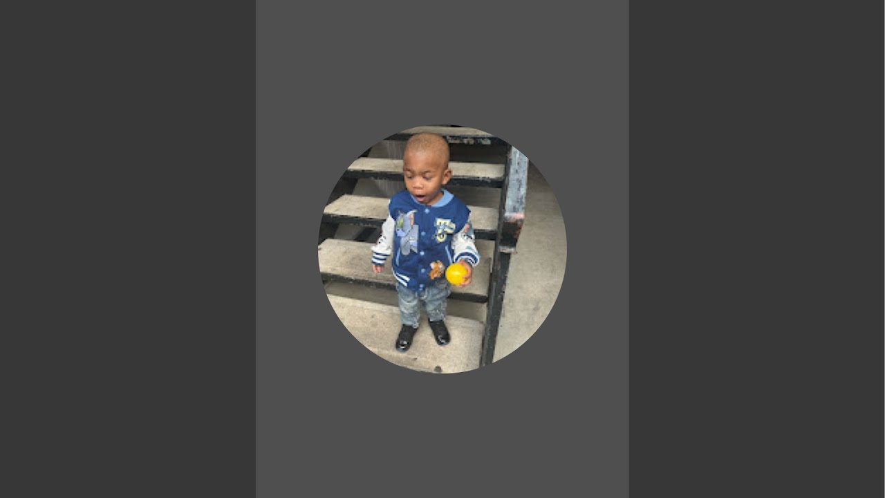 Pri is live! Hit the like button and subscribe for me