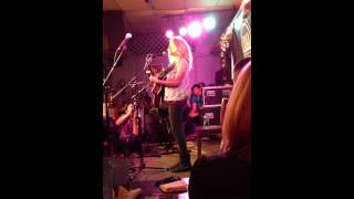 Video thumbnail of "Tori Kelly "Invisible Sea" Bluebird Cafe, Nashville"