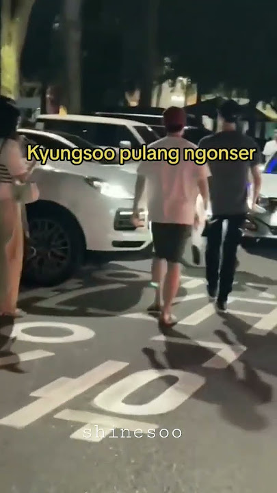 ke konser kayak mau ke warung kaosan doang #kyungsoo #dokyungsoo #exo #exol #exols