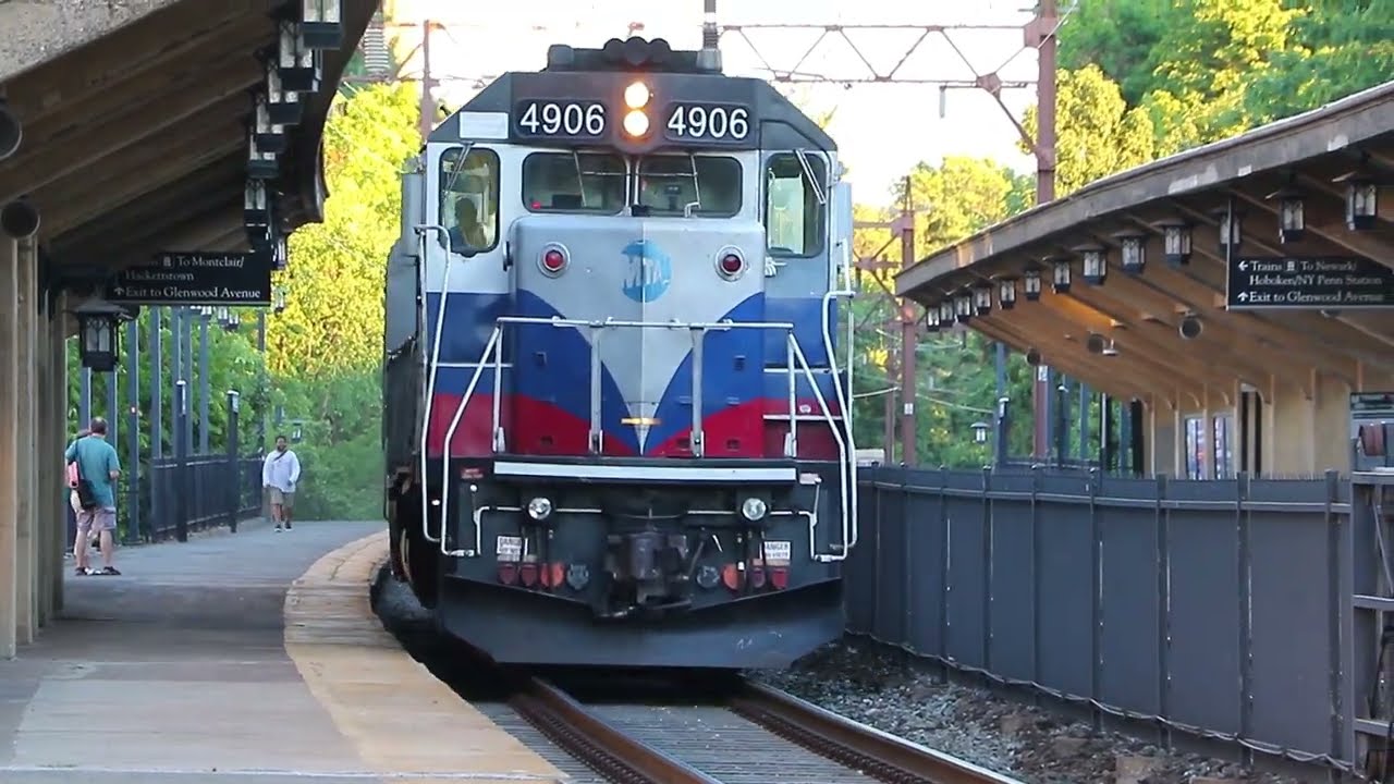 New Jersey Transit Lake Hopatcong Bound Train(1011) With EMD GP40PH