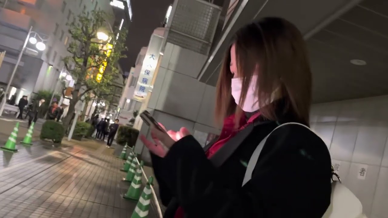 新宿　大久保公園の天使達14 深夜に行ったら可愛い娘が！