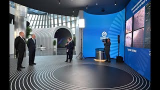 Токаев и Алиев посетили Международный центр ИИ Alem.AI
