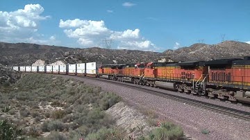 All Dash 9 Consist Leads a BNSF Intermodal at Silverwood HD