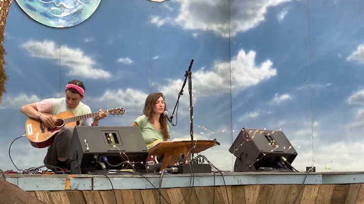 Emily Kokal @ Oregon Country Fair - Billie Holiday