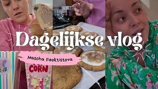 Download Lagu Zo'n enorm trek ik koekjes dat Gregor ze zelf is gaan bakken | Vloggloss 3993 MP3