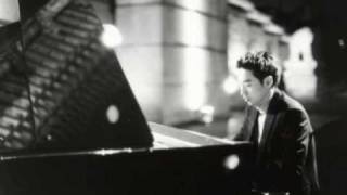 Video thumbnail of "yiruma- he knows my name"