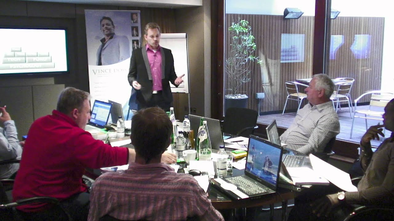 Trailer Vince Dowd playout