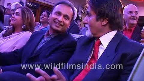 Amitabh Bachchan chats with Anil Ambani, Amar Singh old buddies together to felicitate Dev Anand