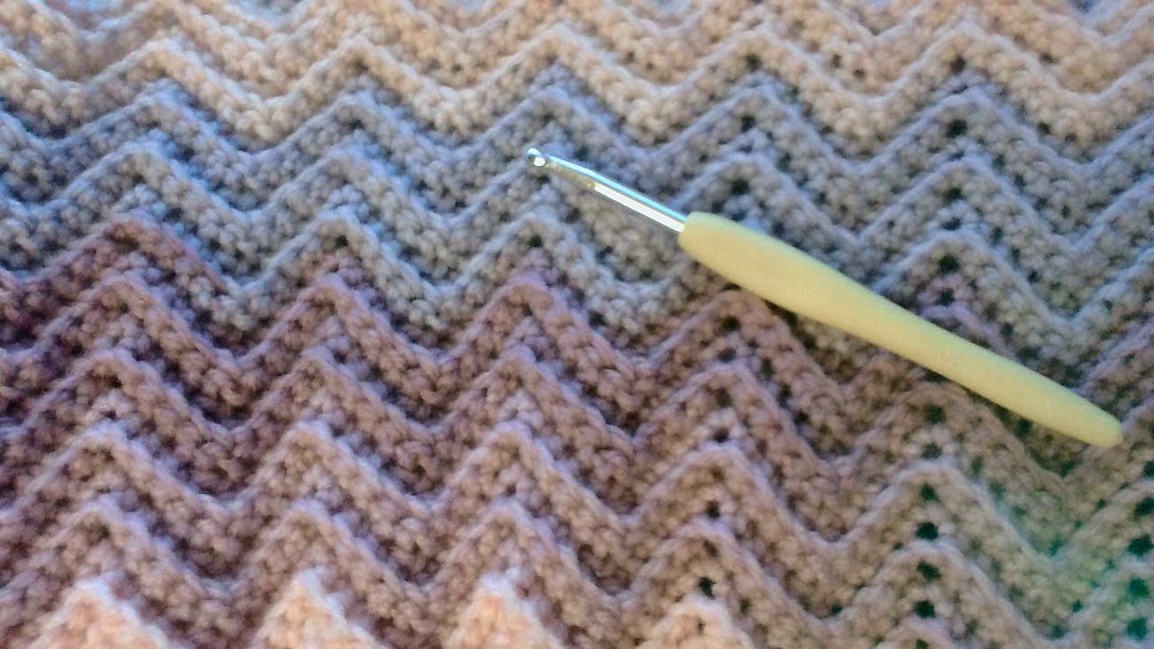 How to crochet the RickRack stitch. Easy beginner friendly. 