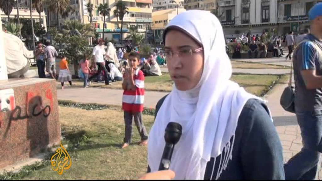 قناة الجزيرة تتحدث إلى المتظاهرين في مصر