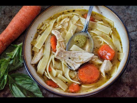 EASY HOMEMADE CHICKEN NOODLE SOUP RECIPE