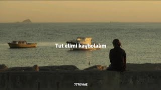 Anıl Emre Daldal & Dilara Aydemir - Belki O Da Üzgündür (Sözleri/Lyrics)