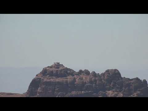 طريق البتراء ووادي موسى مقام النبي هارون        