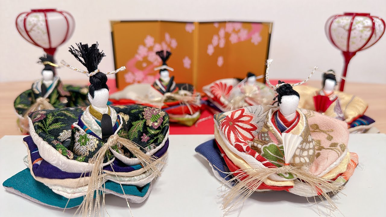着物生地でお雛様