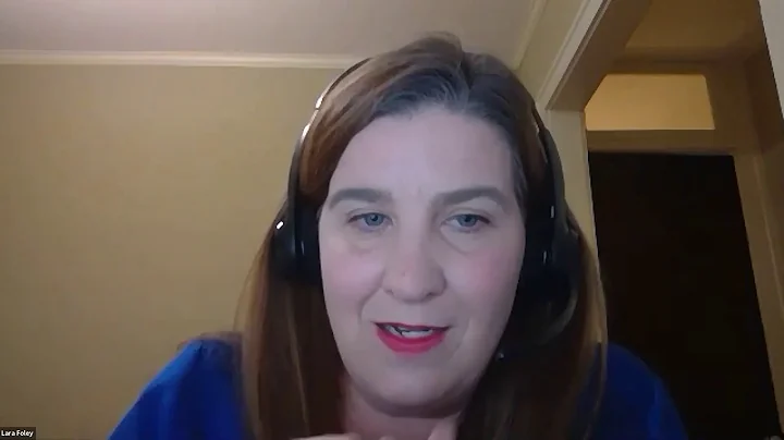 Dr  Lara Foley