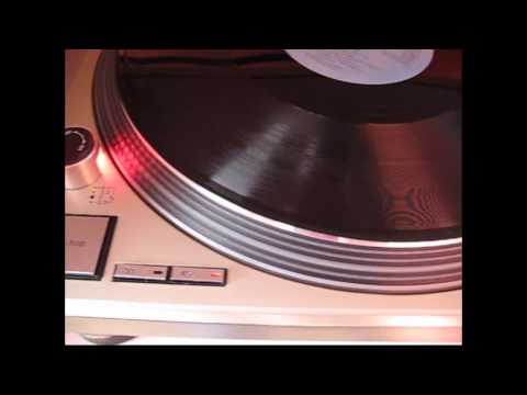 Video: Chlast A Vinyl Make Baby V Konzole EGB2 Record