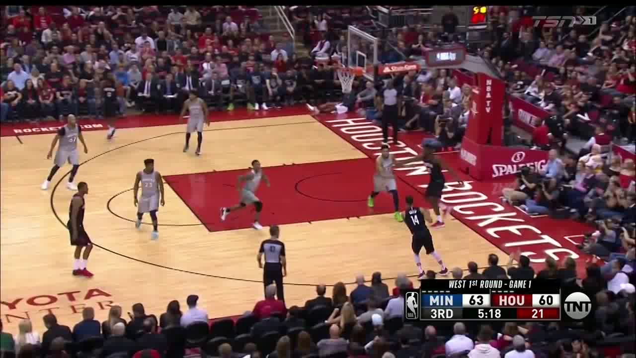 NBA, playoff 2018, Rockets vs. Timberwolves, Round 1, Game 1, Move 28 ...