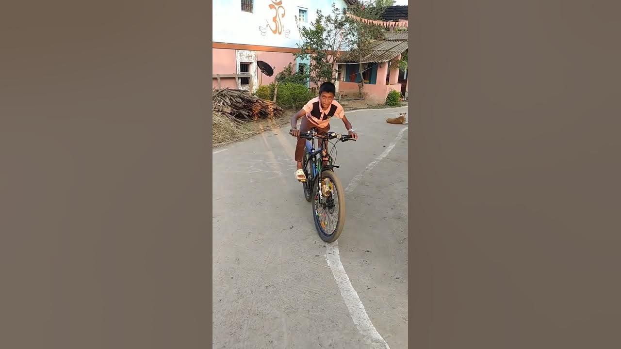 Easiest way to do wheelie Practice makes man perfect YouTube