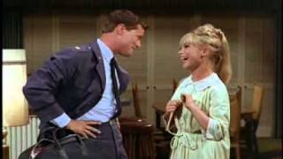 Série Jeannie É Um Gênio - Um Ano De Jeannie & Tony Juntos - Dublado