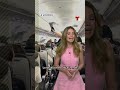 Caos en vuelo de Frontier: pasajero ataca a auxiliar