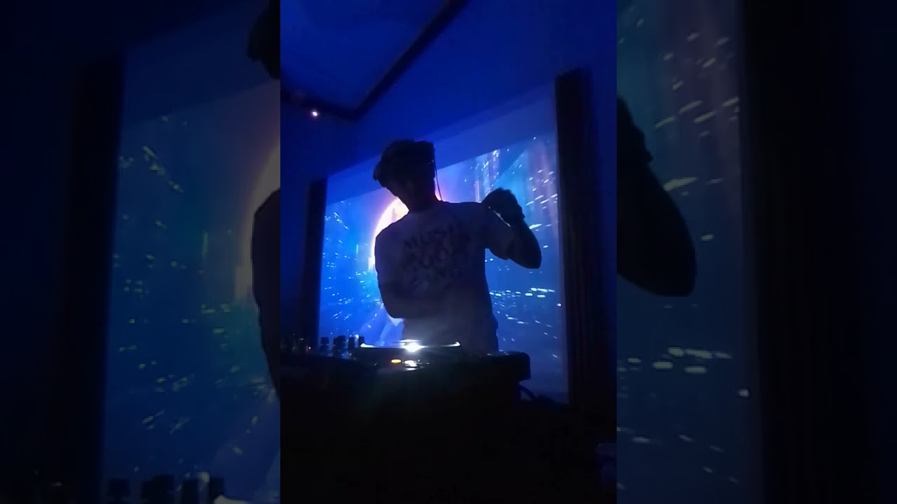 luk Follin MixMag Caribbean Dr Soleado, The Hobbit ( Bliss ) Golden Hind