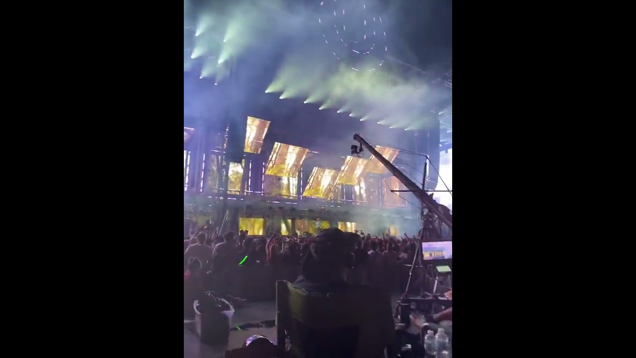 FIRST TIME -ILLENIUM W/iann dior LIVE @ULTRA MIAMI 2022