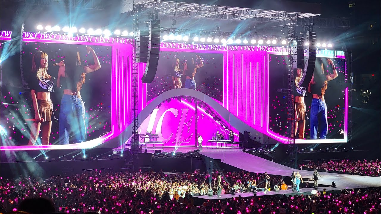 TWICE - Firework - Ready To Be 5th World Tour - MetLife Stadium