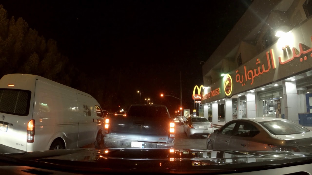 Ride through Riyadh's Streets at night #1 | جولة في شوارع الرياض بالليل #١