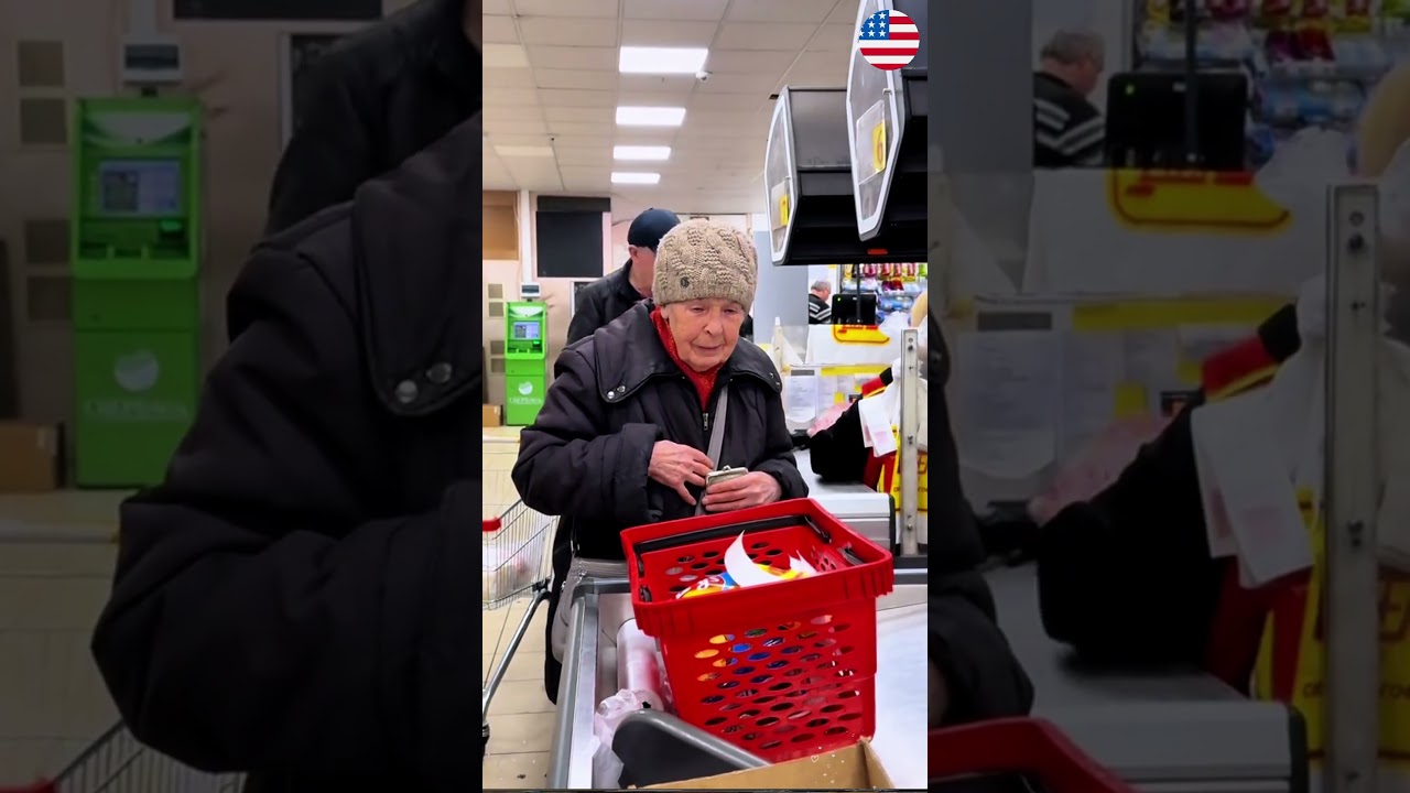 Paying for an elderly person at a supermarket The elderly person’s reaction 