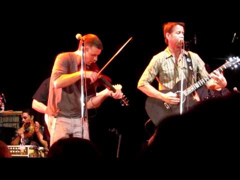 Jesse Spencer playing the fiddle really fast with the Band From TV