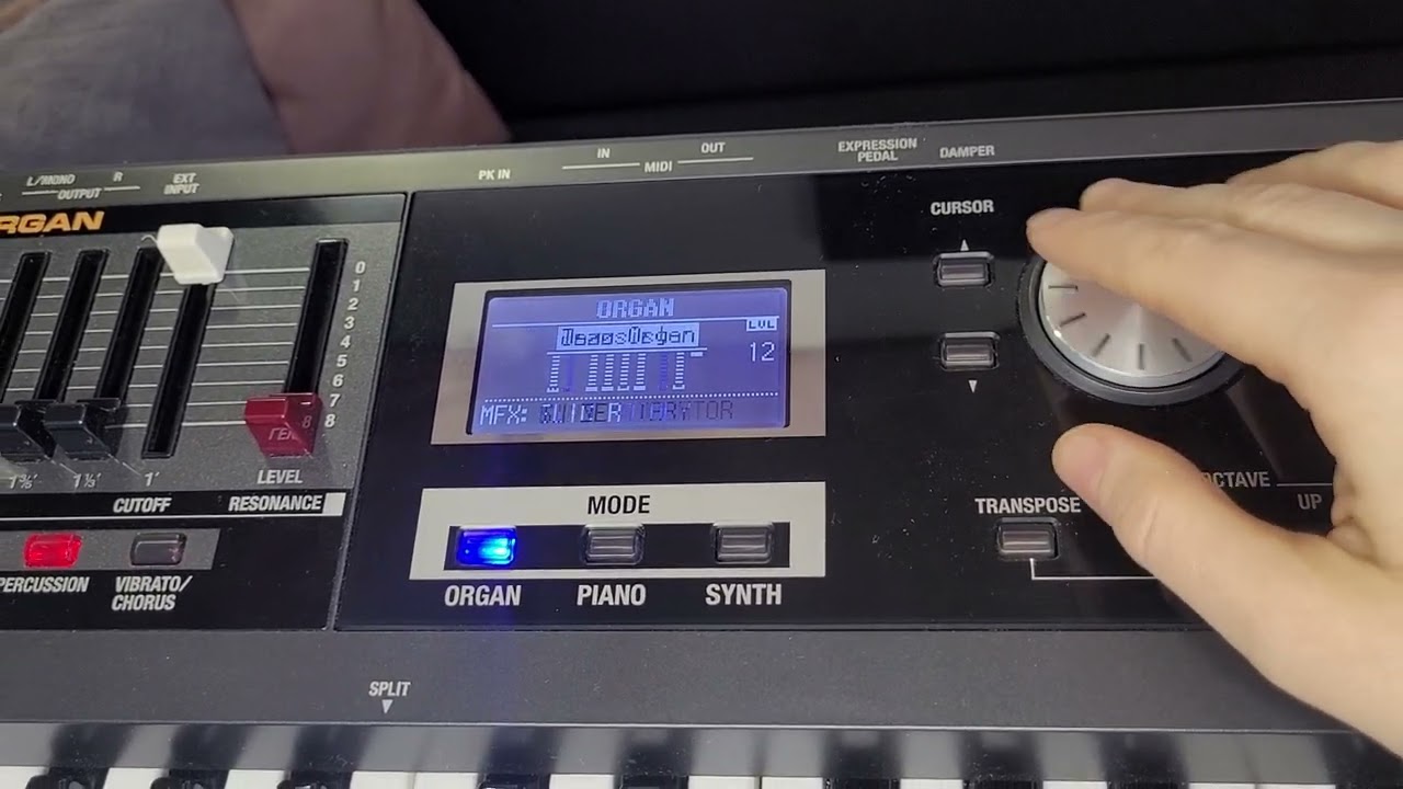 Roland V-Combo VR-09 обзор синтезатора