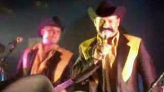 Pepe Tovar y Los Chacales- Por eso tomo