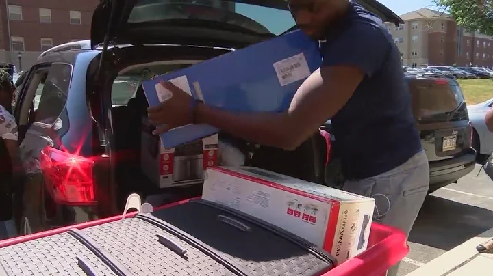 ESU welcomes incoming freshman on move-in day